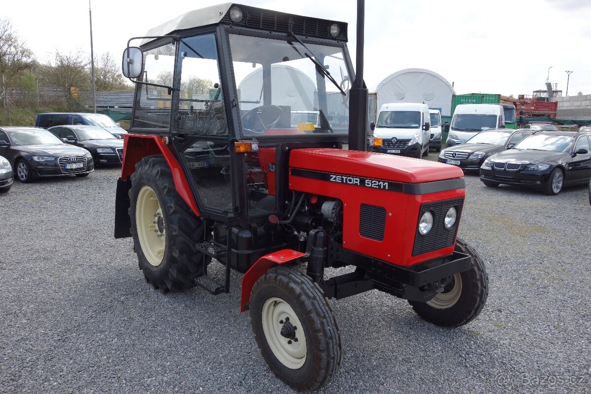 Zetor 5211 s SPZ r.v. 1990 - 2