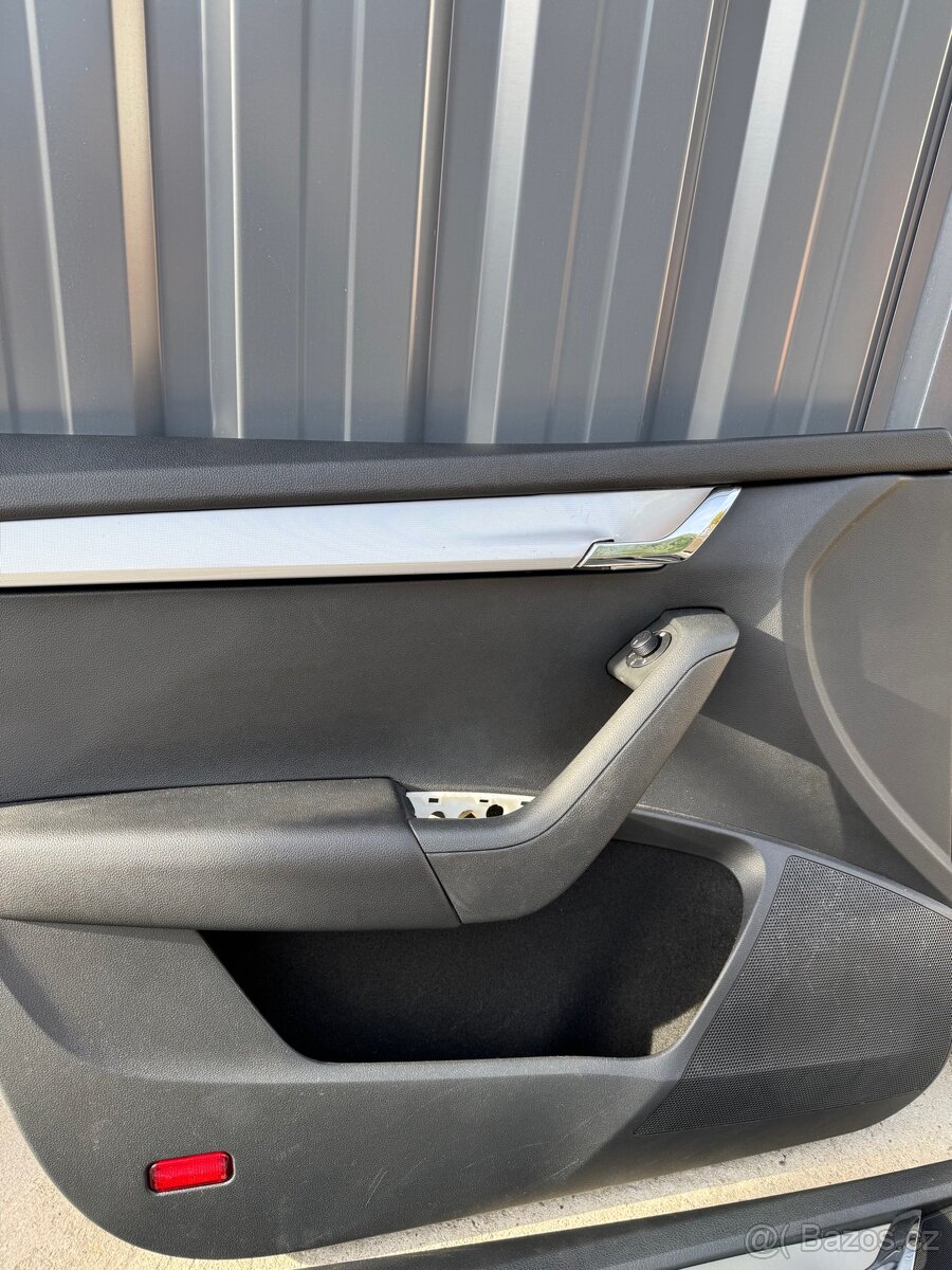 Tapecírunk(výplně dveří) Škoda Octavia 3 combi - 2