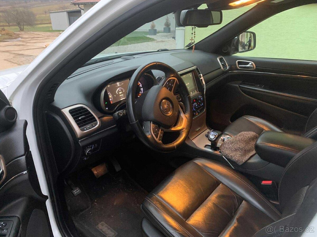 JEEP Grand Cherokee Combi 3,0 TDi - 2