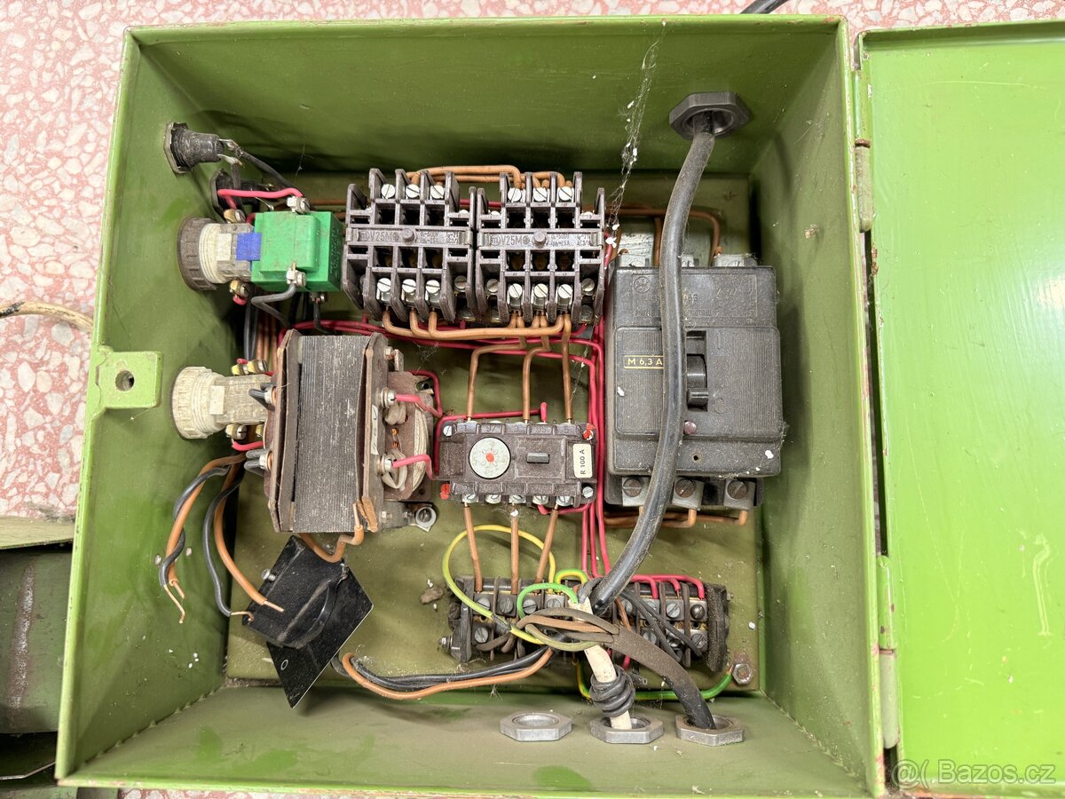 Elektromotor s převodovkou - 2