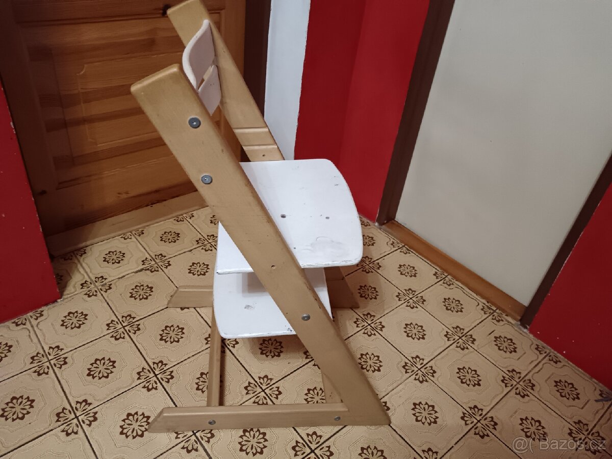 Rostoucí židle pro malé školáky cca 5-11let - 2