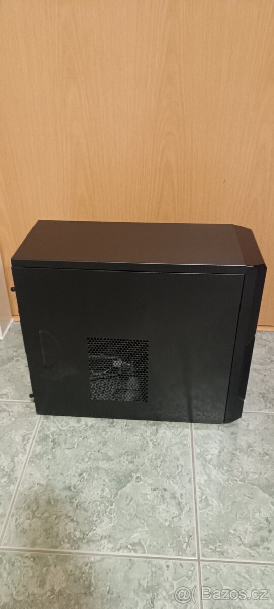 POČÍTAČOVÁ SKŘÍŇ-BARBONE - 2