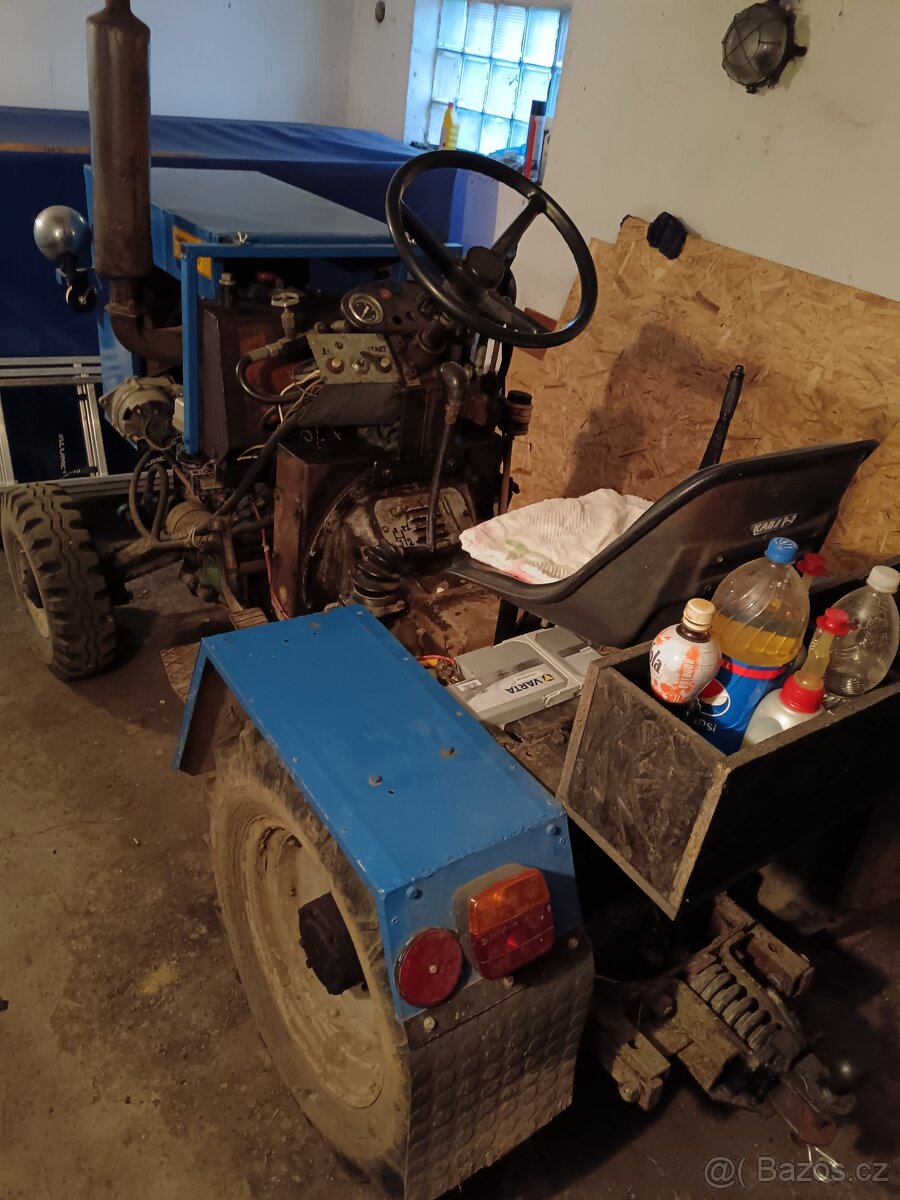 Traktůrek domácí výroby - 2