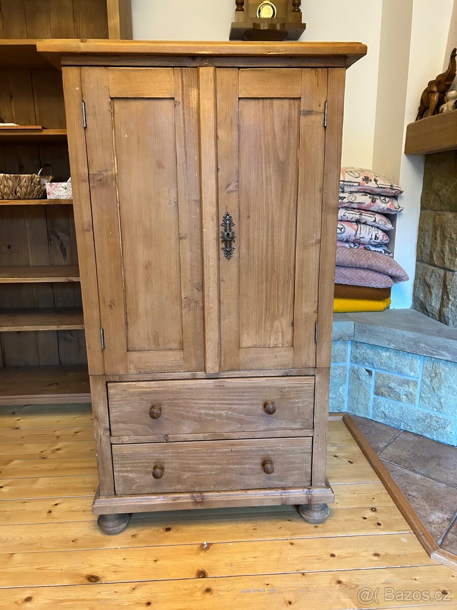 Skříňka Tv/bar - 2