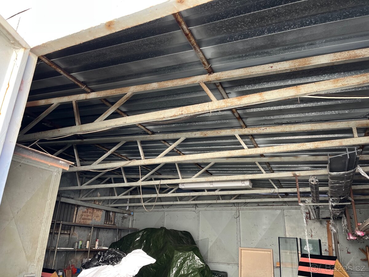 Plechova garaz/hala - 2