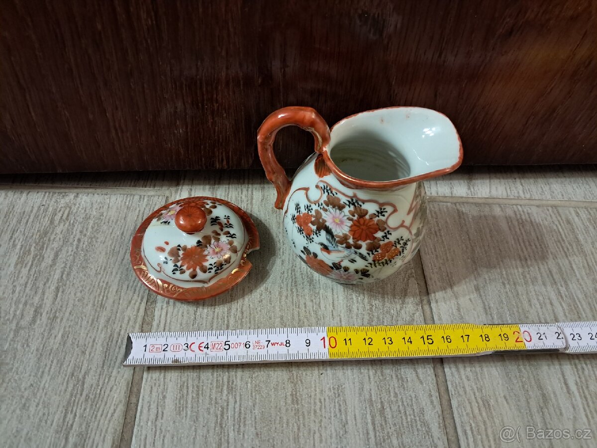Stará čínská konvička značená - 2