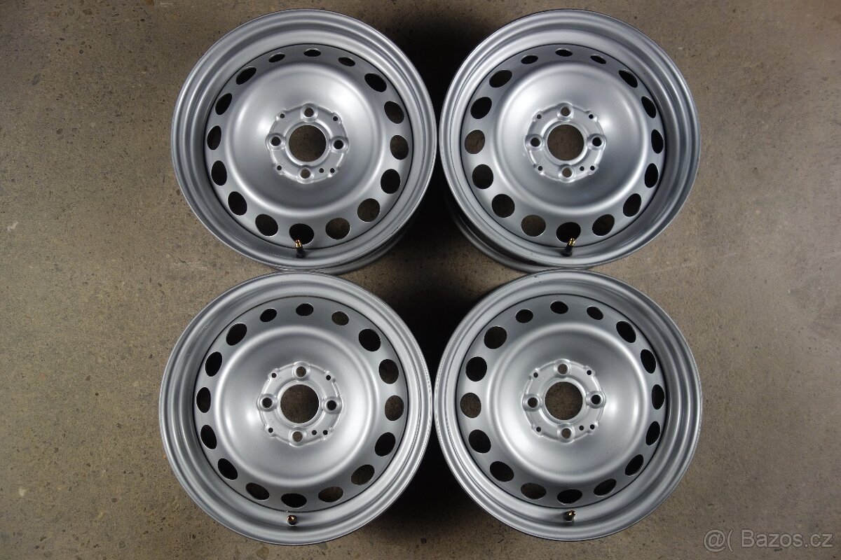 Smart Fortwo 453, nejeté plechové disky 4x100 čidla TPMS - 2