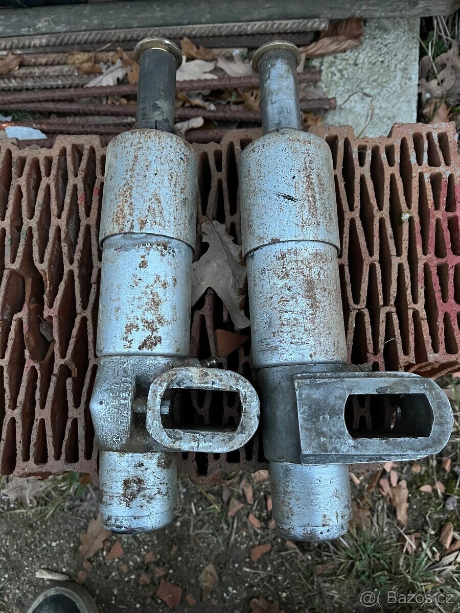 zadni tlumice jawa perak - 2