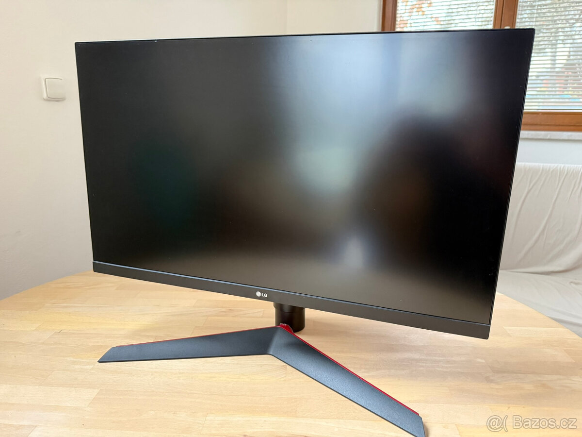LG 27GL650F – 27", 144 Hz, IPS - 2