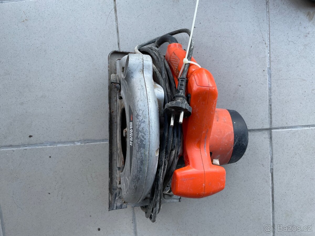 Black&Decker kotoučová pila CD601 - 2