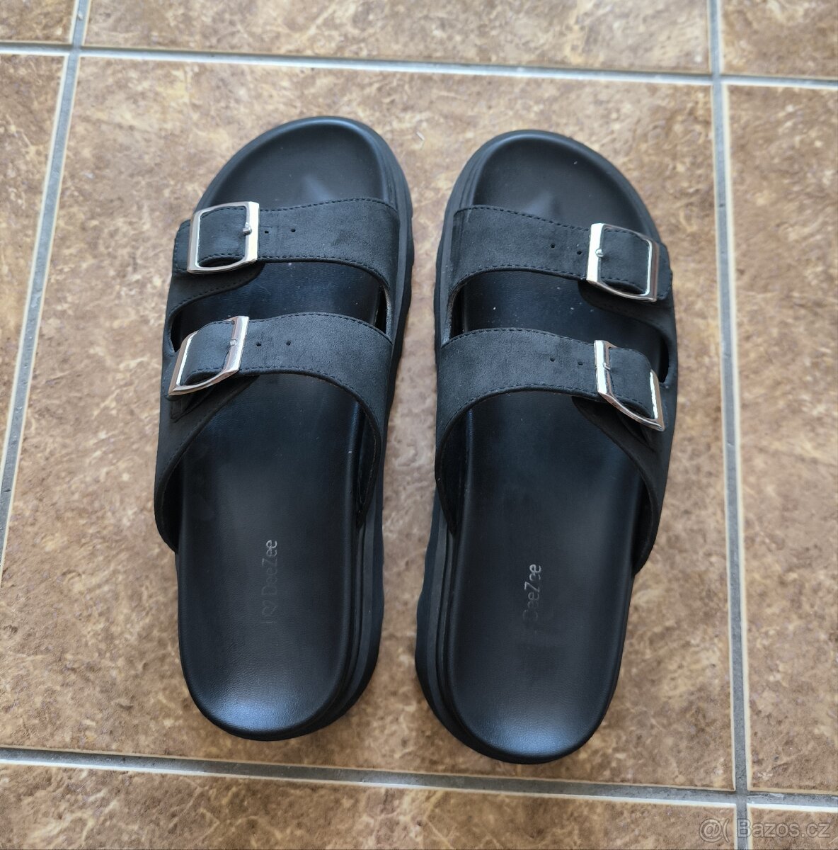 Dámské černé pantofle 38 - 2