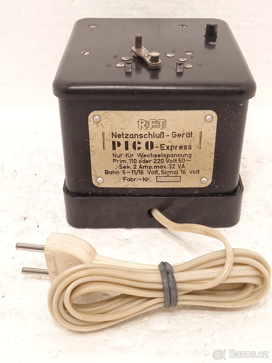 RTF Pico Expres 5-11/16V trafo - vláček i autodráha - 2