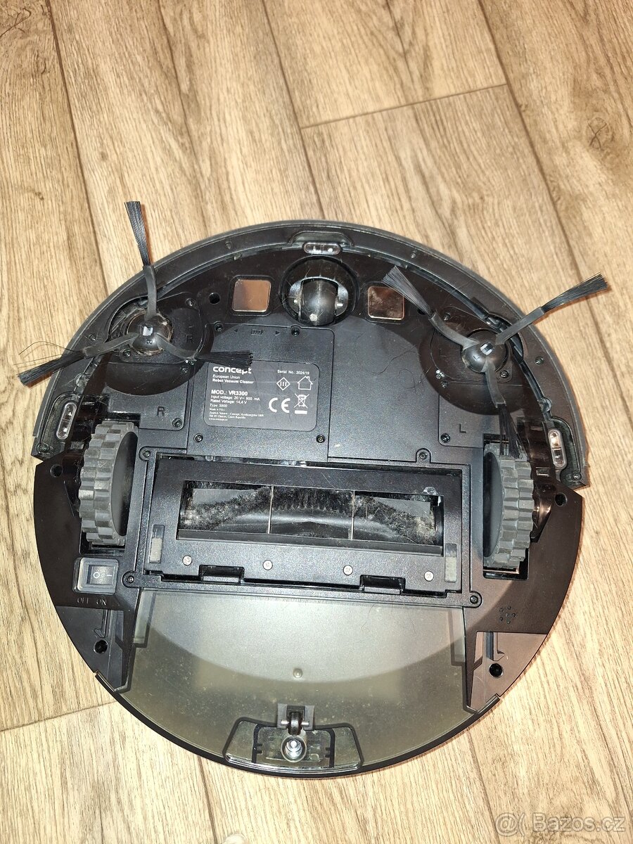 Robotický vysavač Concept VR3300 v záruce - 2