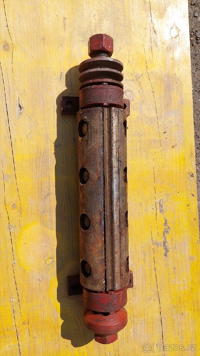 Kombinovaná hřídel na hoblovku, pilu a dlabačku. - 2