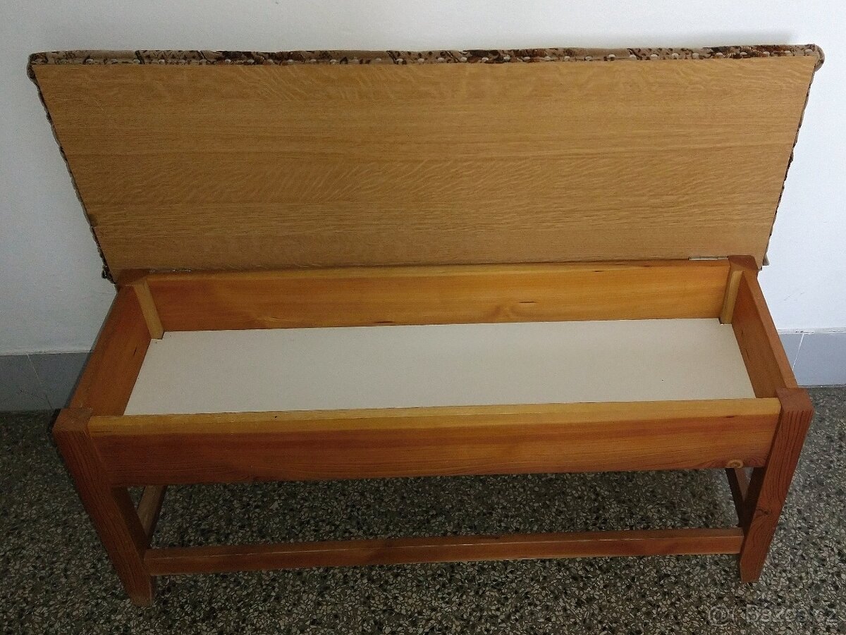 Sedací lavice s úložným prostorem - 2