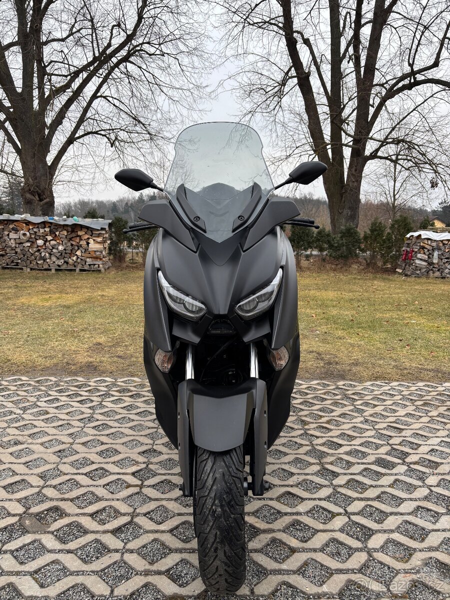 YAHAMA X-MAX 300 - 2