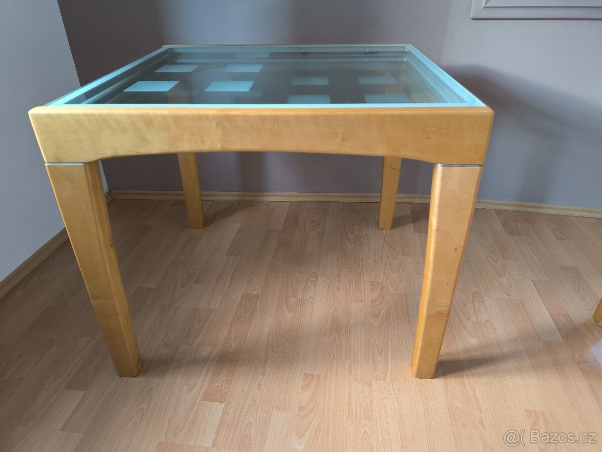 Moderní jídelní stůl - 2