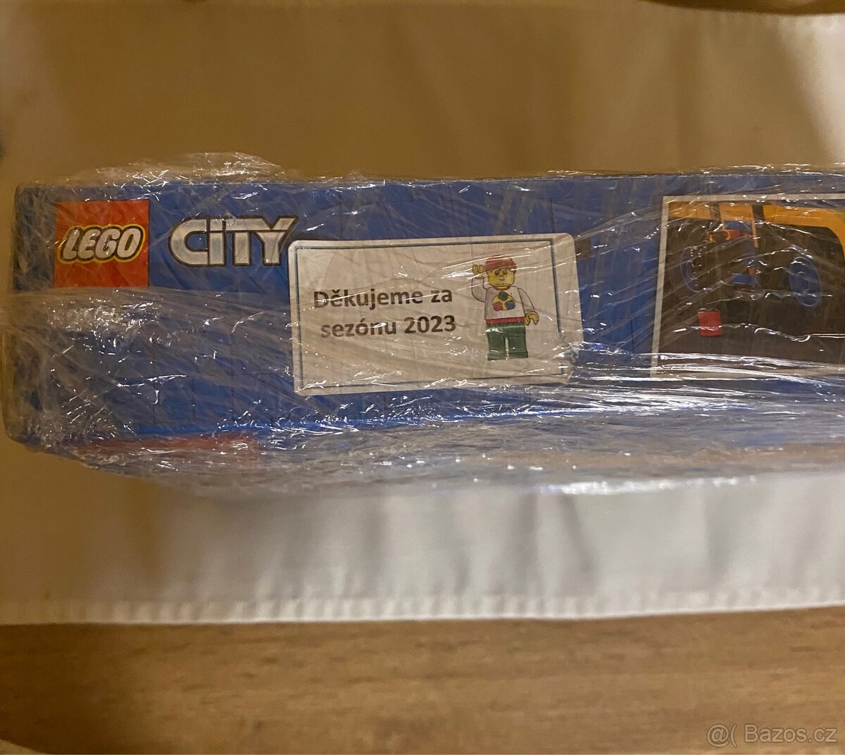 Lego set 60324 - 2