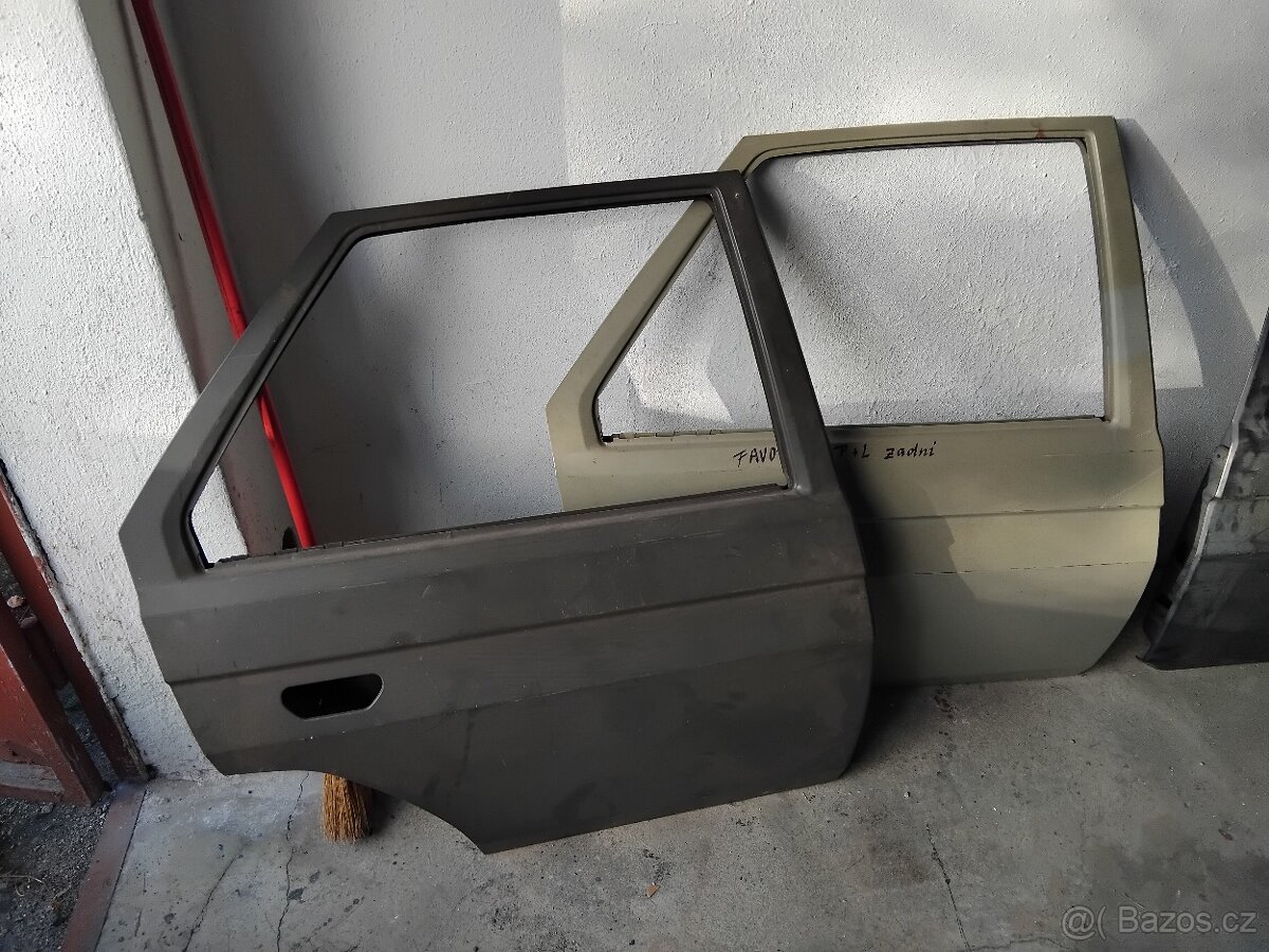 Plecharina skoda favorit - 2