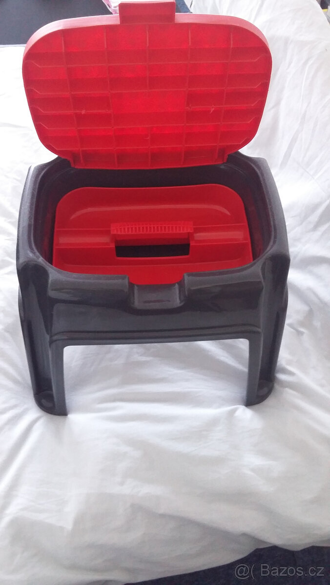 prodám nové dětské plastové stoličky - 2