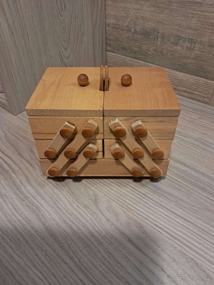 Dřevěná krabička / šperkovnice - 2