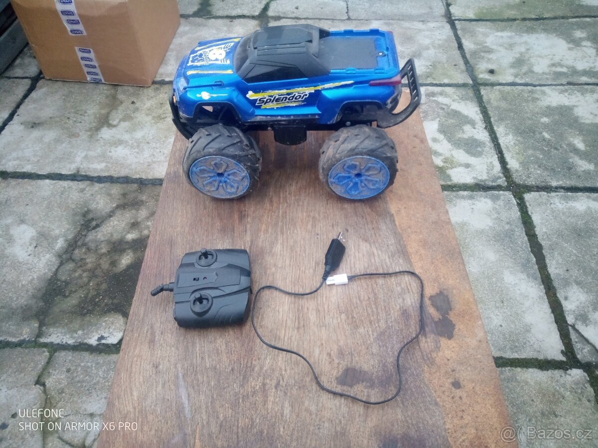 Auto na dálkové ovládání - 2