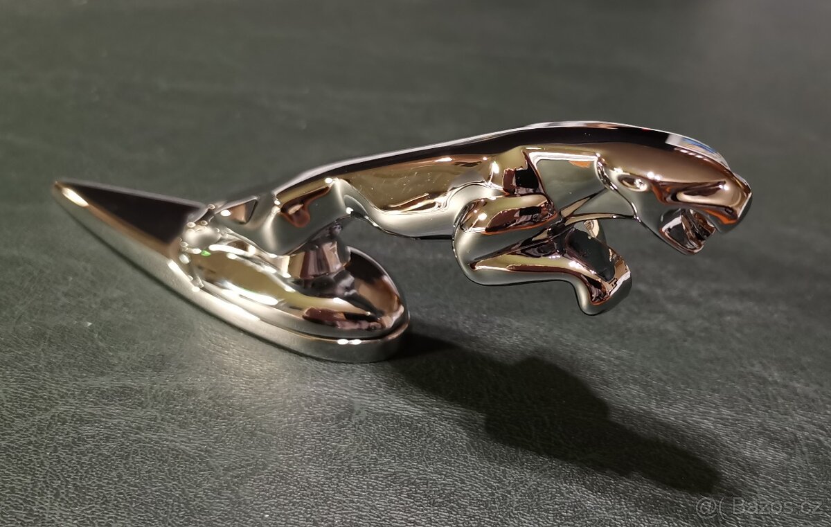 Jaguar Leaper samolepící soška na kapotu - 2