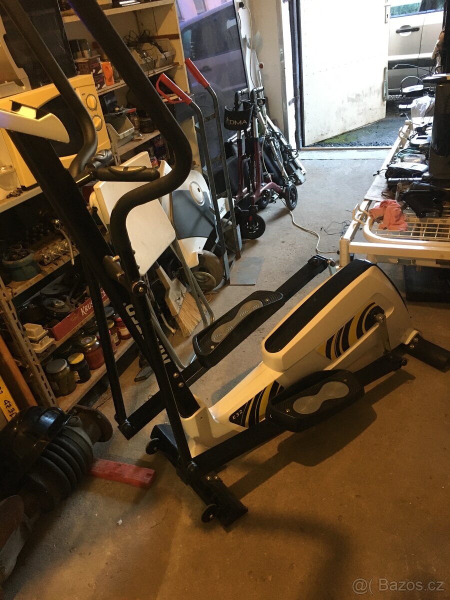 Elipticky trenažer - 2