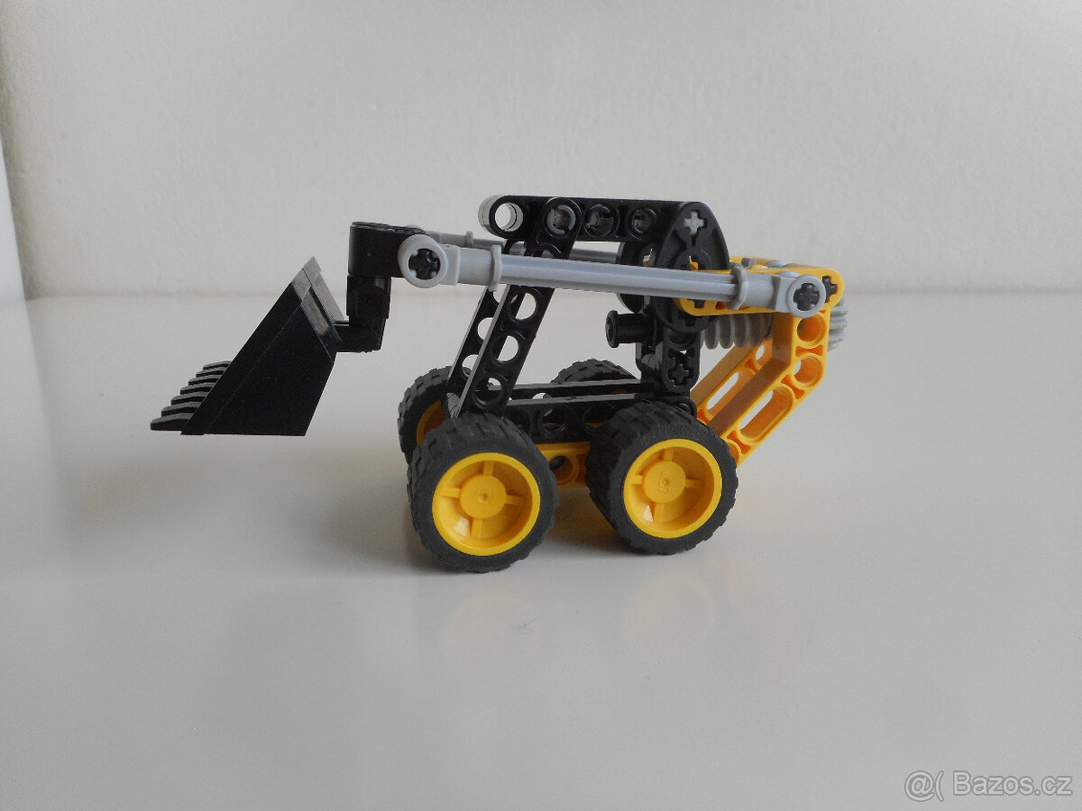 LEGO Technic 8418 - Mini Loader - 2