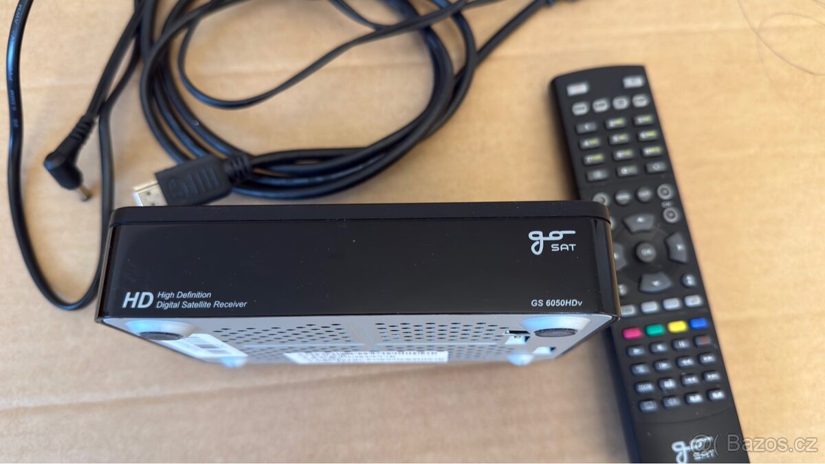 Satelitní přijímač goSAT GS 6050HDv - 2