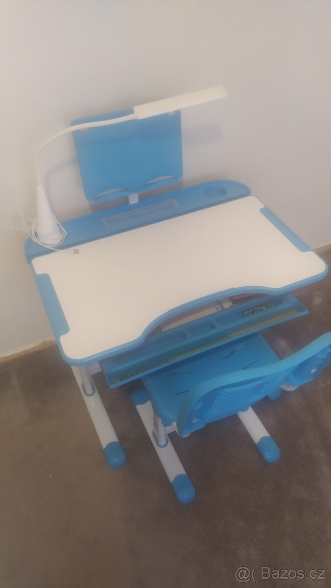 Dětský psací stůl - 2
