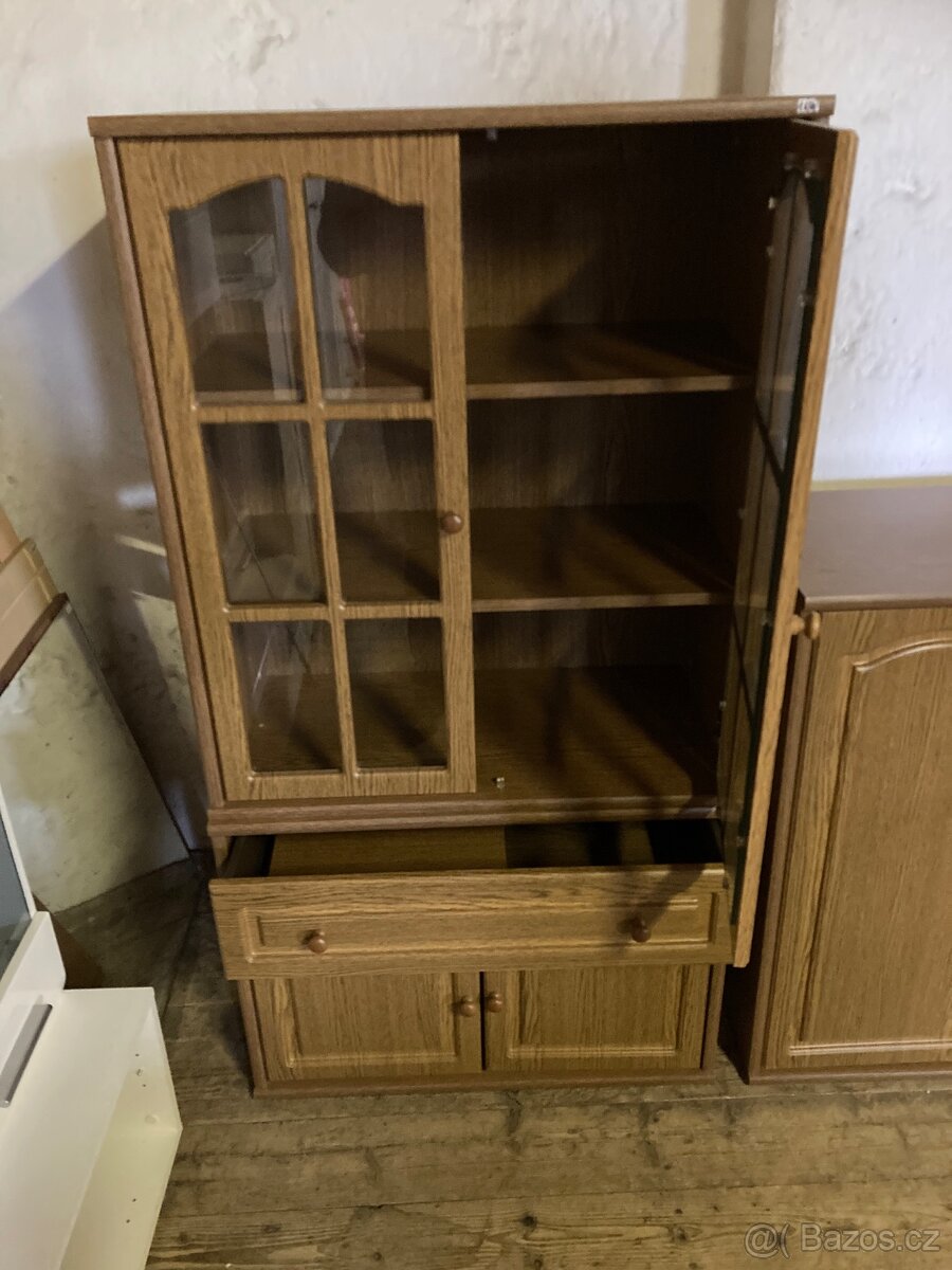 Vitrína - 2