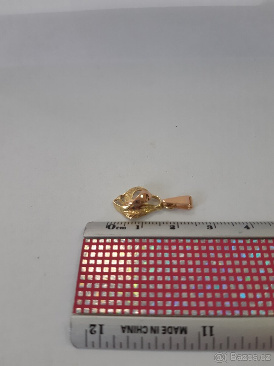Zlatý přívěšek-dvojí zlato - 2