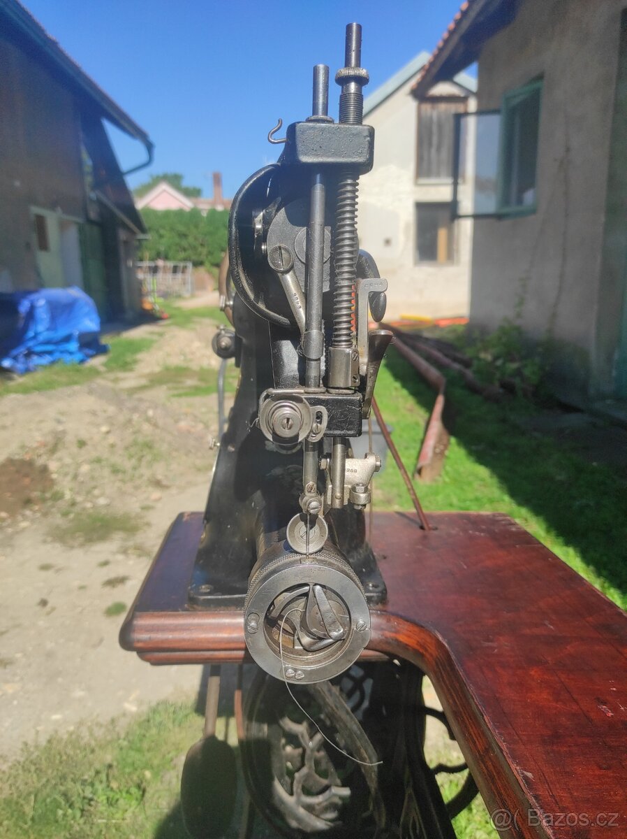 Šicí stroj Singer 18-3 funkční - 2