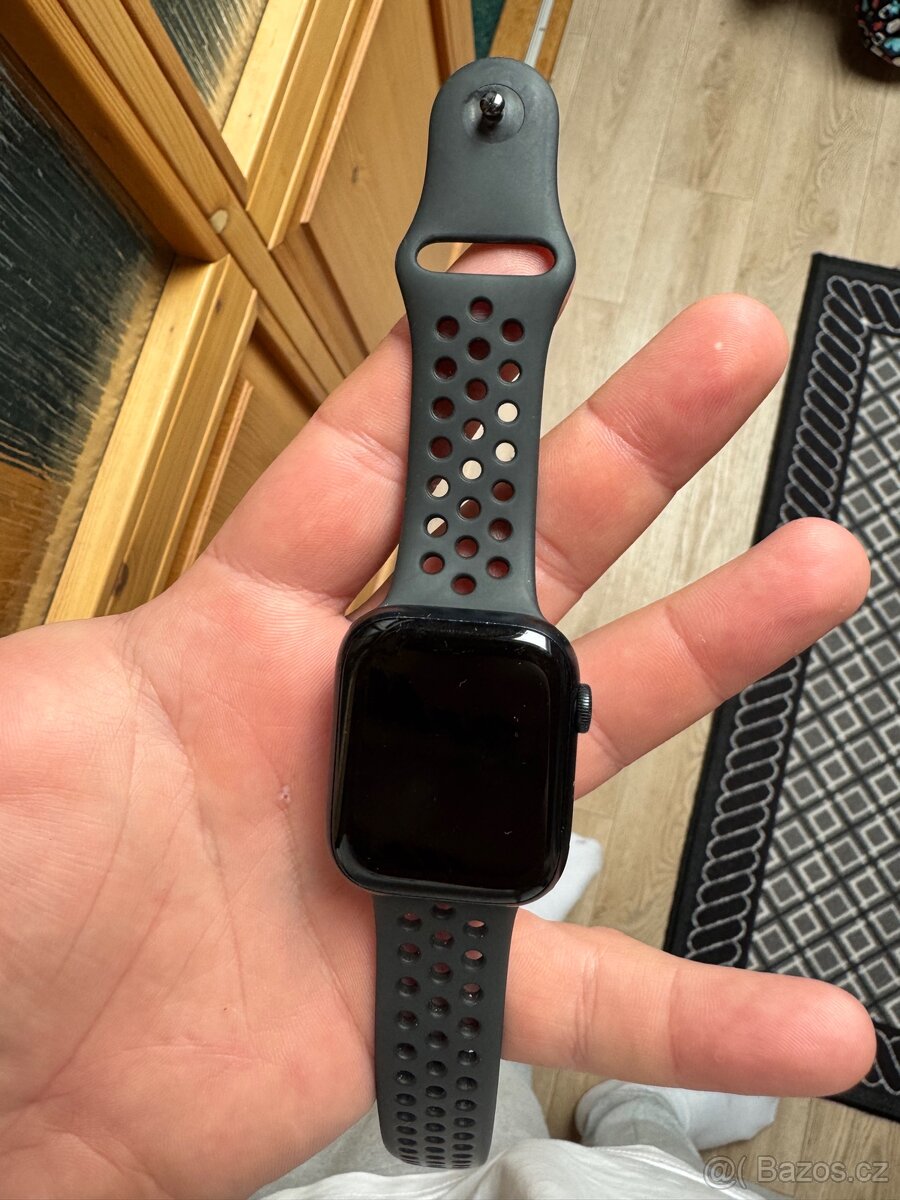 Apple Watch 7 Nike 45mm - 2