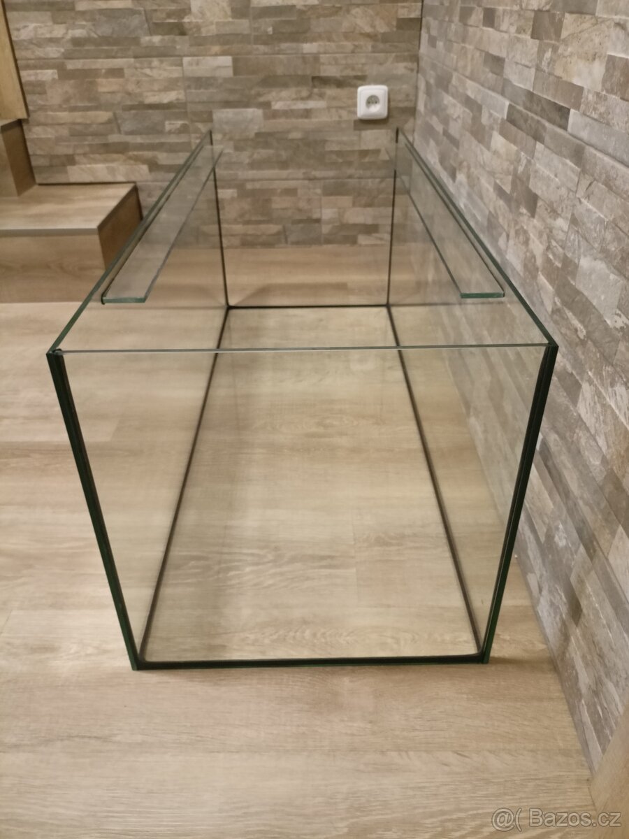 Prodám akvarium 160l + techniku, substrát atd. - 2