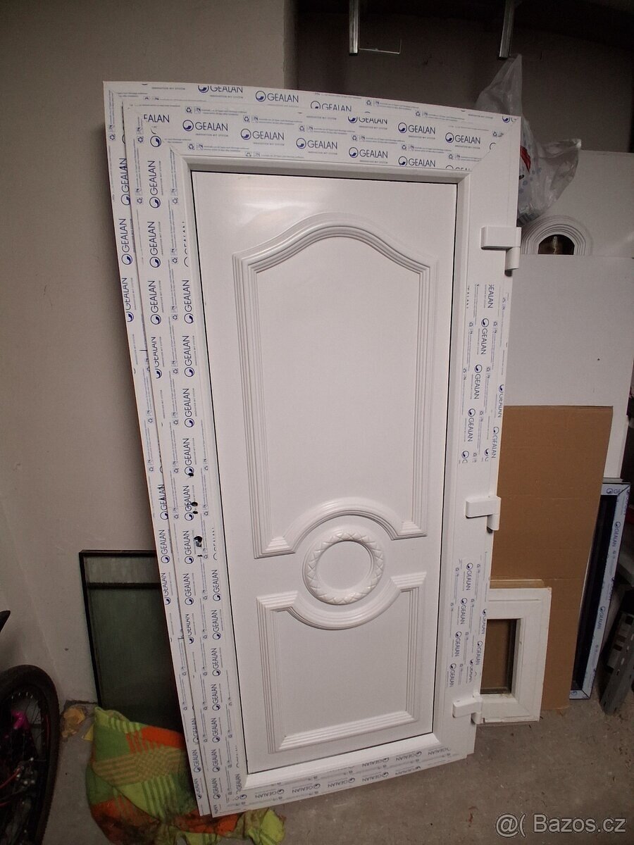 Úplně nové plastove dvere 950x1970 - 2