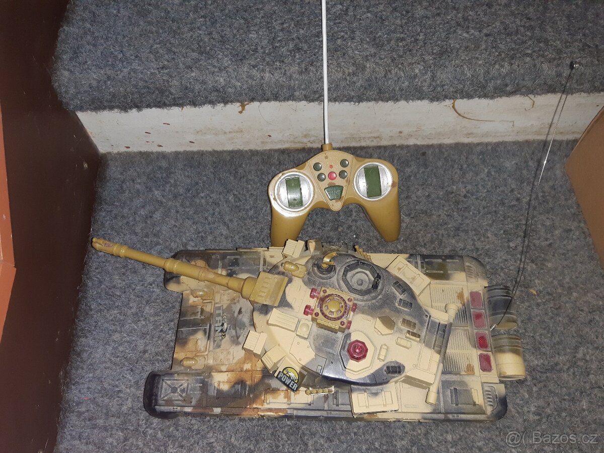 Tank na vysílačku - 2