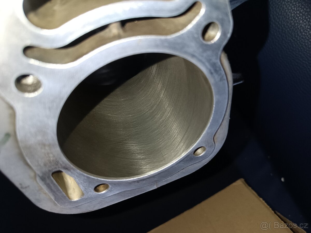 Dvouválec Briggs & Stratton 21hp - 2