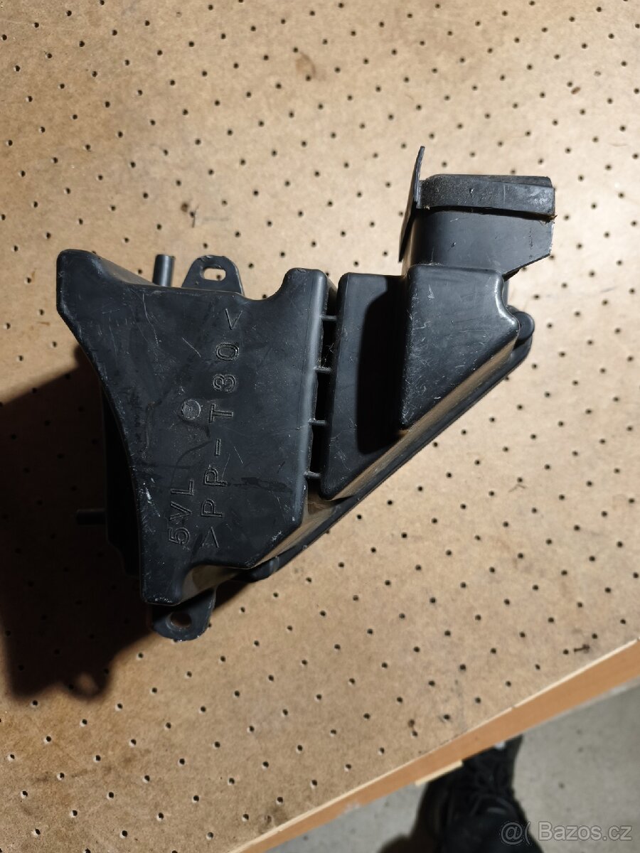 Yamaha YBR 125 airbox - 2