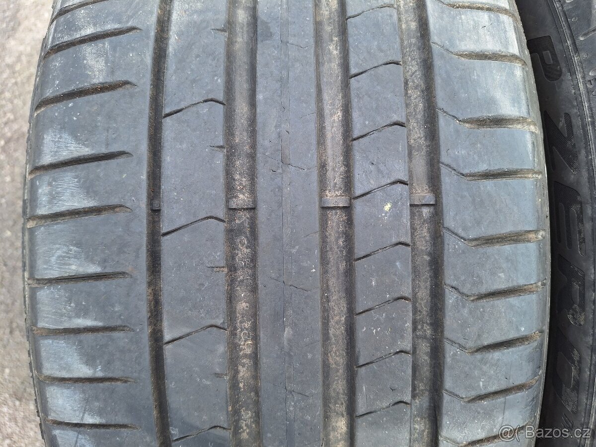 275/35/22 Pirelli Letní 5,5 mm - 2