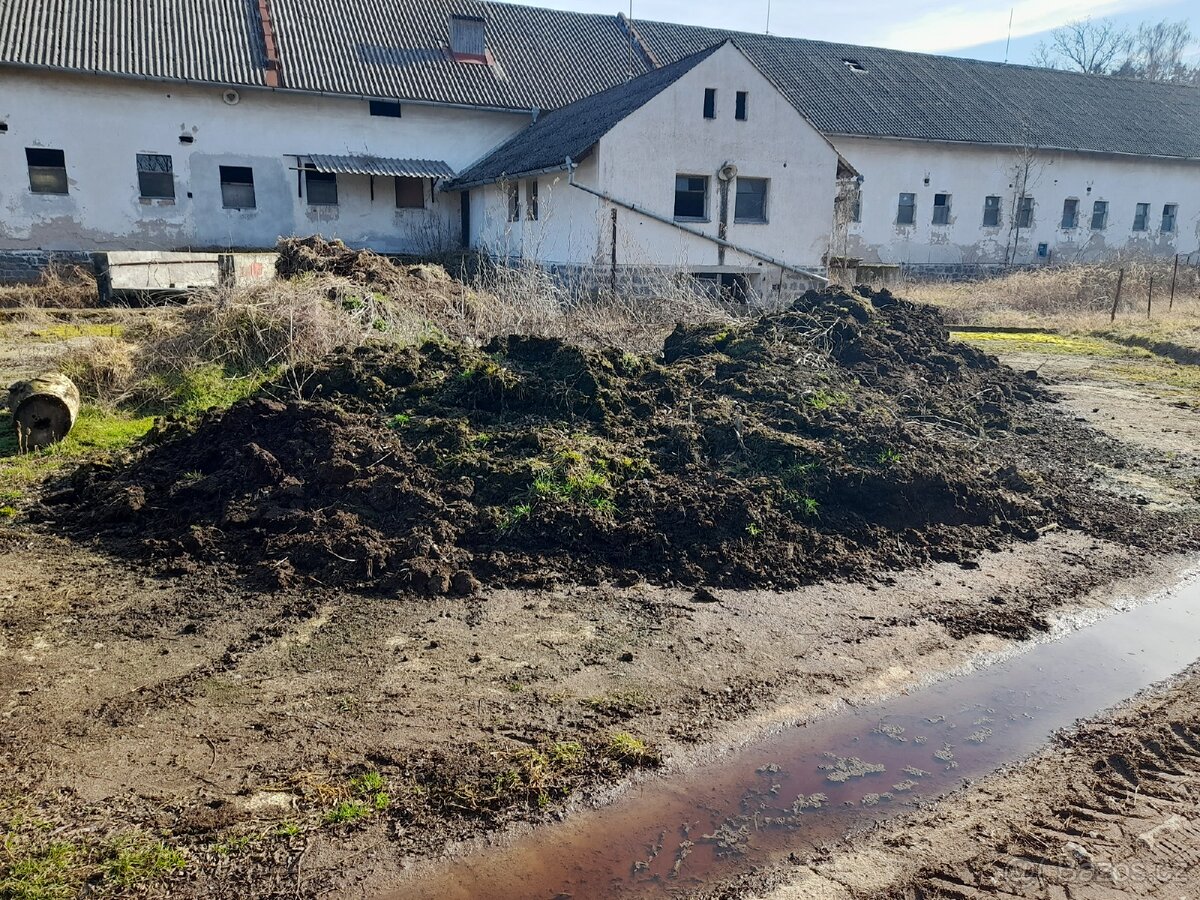 Hnuj a kompost na zahrádku - 2