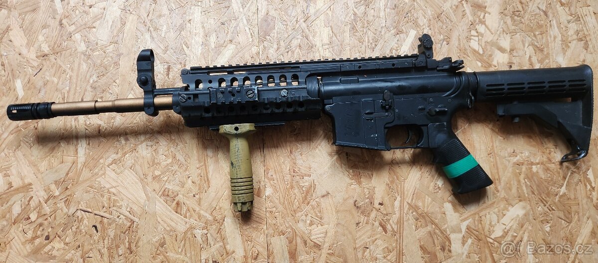 Airsoft M4 AEG po servisu - 2