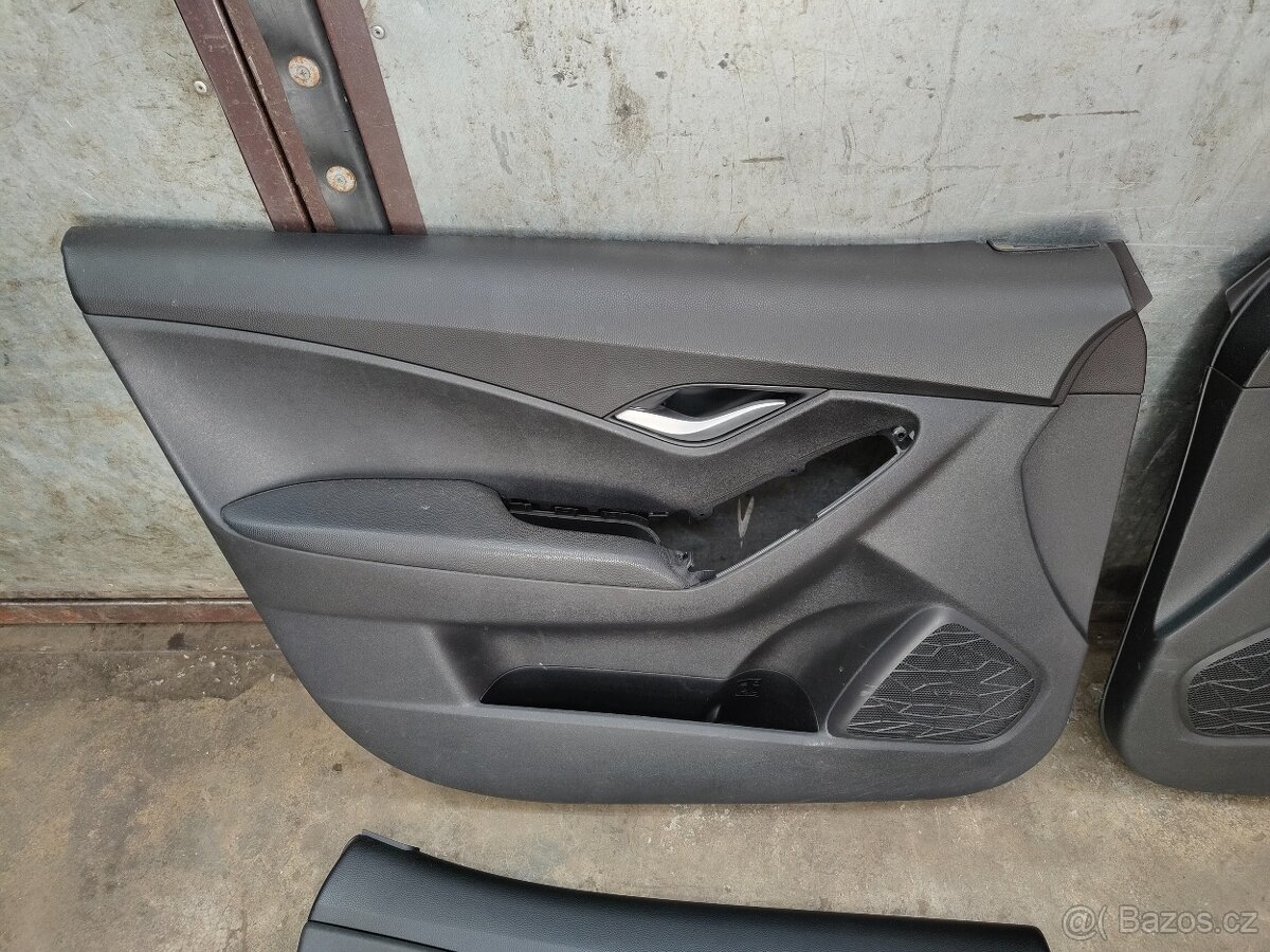 Tapeci Hyundai ix20 - 2