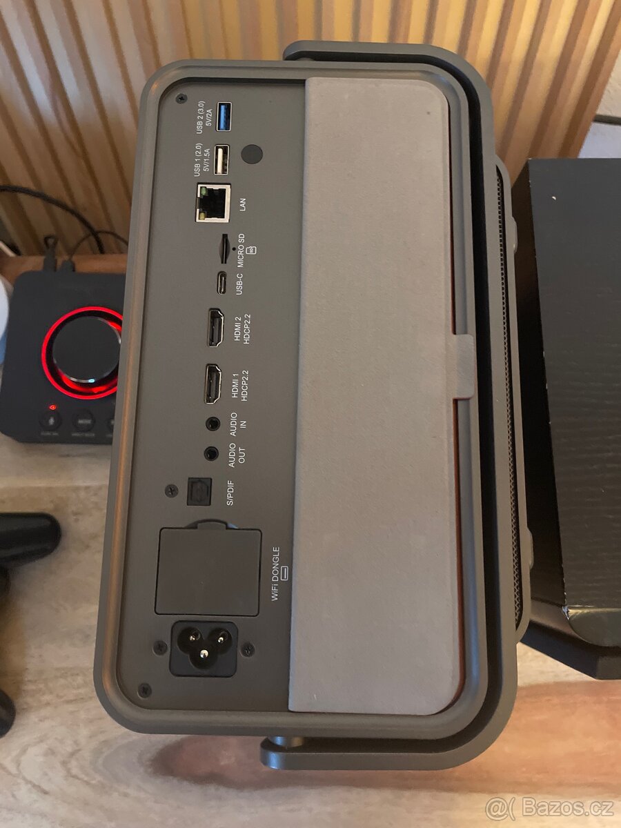 Led projektor Viewsonic x10 - 4K - 2