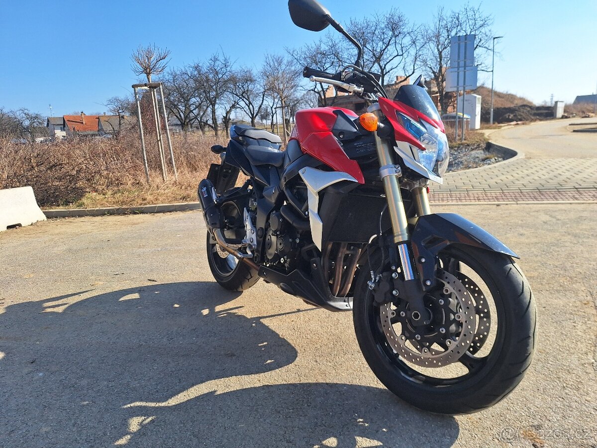 Suzuki gsr 750 - 2