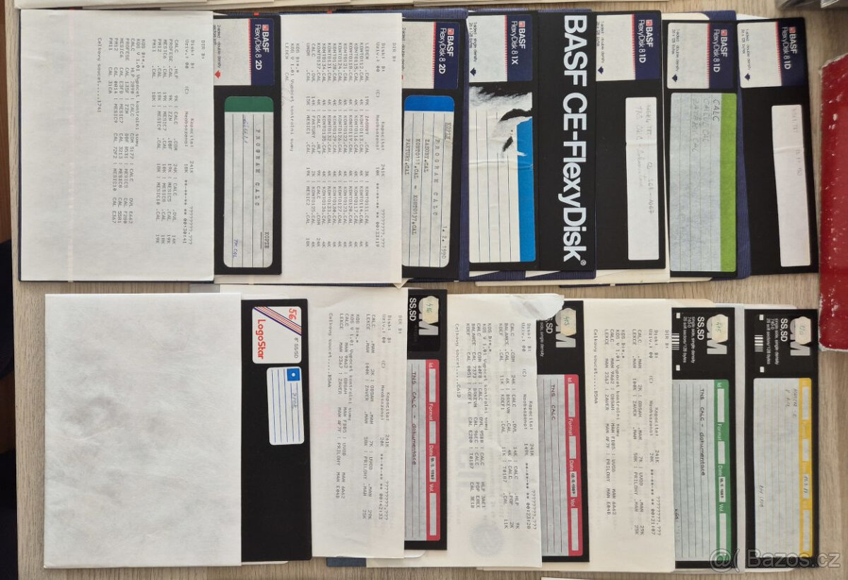 Diskety 8" - 40 kusů, možno jednotlivě, 3 krabičky - 2