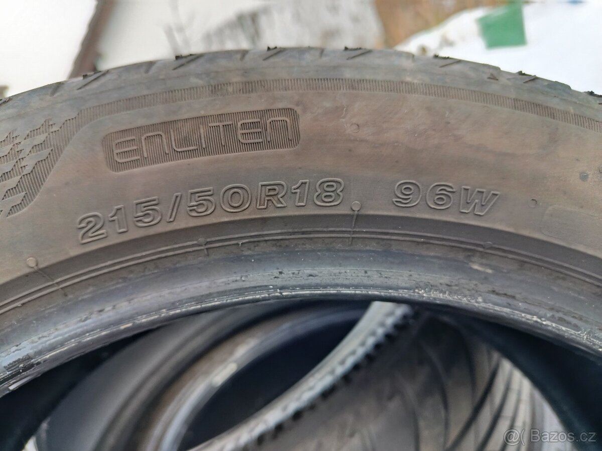 Pneu Bridgestone 215/50 r18 - 2
