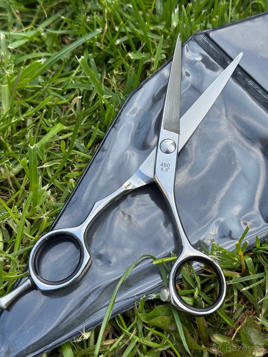 Kadeřnické nůžky Kyone 480 5,5” - 2
