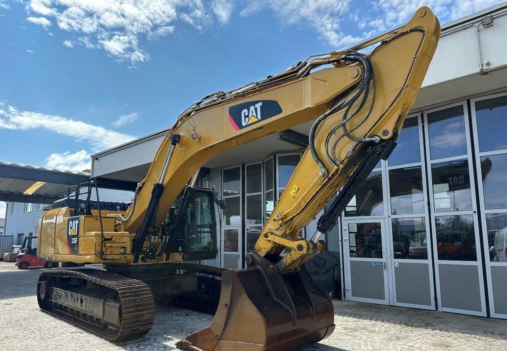 pásové rypadlo CAT 336 - 2